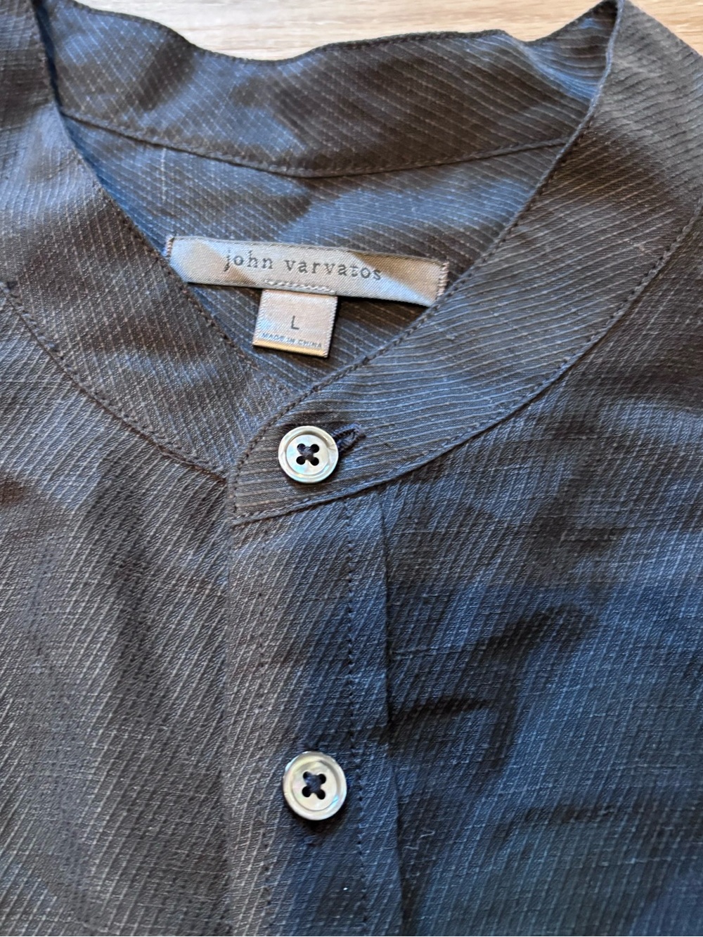 John Varvatos Men’s L Linen Modal Blend Round Collar Button Down Shirt Dark Grey - Picture 3 of 8